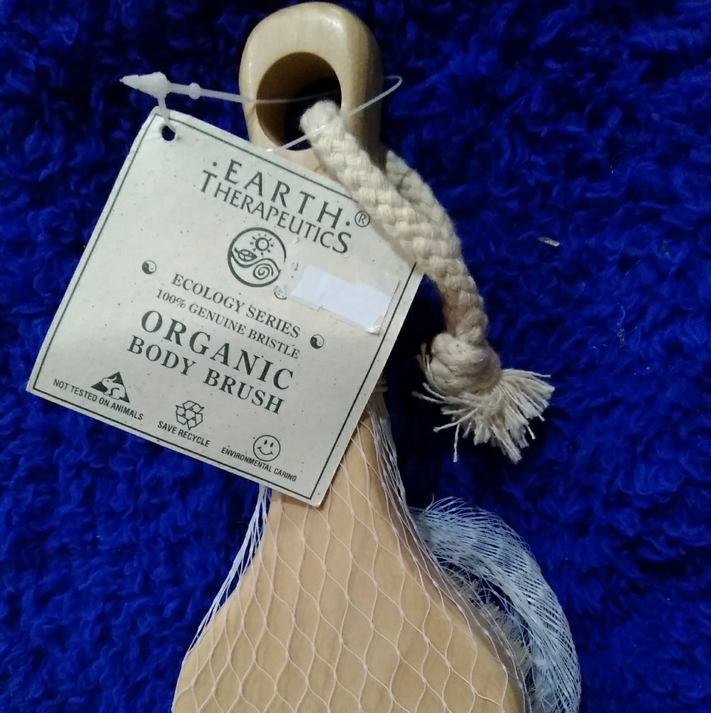 Earth Therapeutics body brush